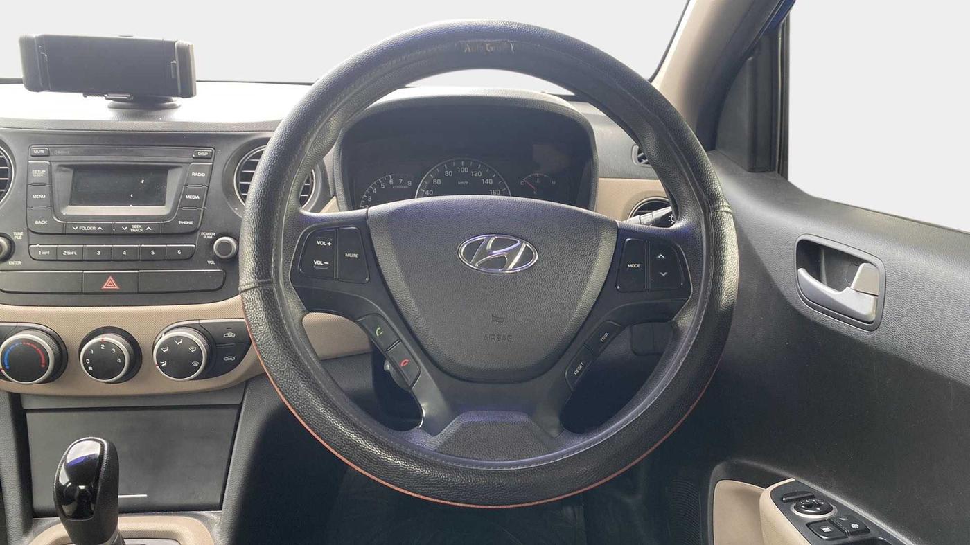 2017 Hyundai Xcent S AT 1.2, Petrol, Automatic, 96,728 km, Steering Wheel Close Up