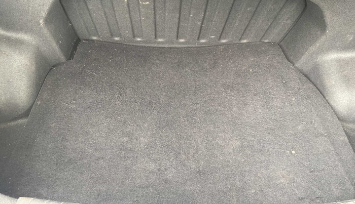 2017 Hyundai Xcent S AT 1.2, Petrol, Automatic, 96,728 km, Boot Inside