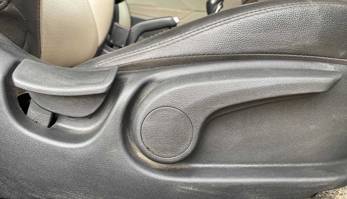 2019 Hyundai Verna 1.6 VTVT SX O, Petrol, Manual, 40,029 km, Driver Side Adjustment Panel