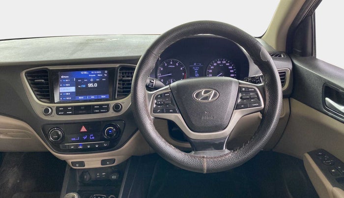 2019 Hyundai Verna 1.6 VTVT SX O, Petrol, Manual, 40,029 km, Steering Wheel Close Up