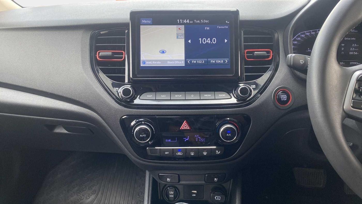 2021 Hyundai Verna SX (O) 1.0 TURBO DCT, Petrol, Automatic, 37,975 km, Infotainment System