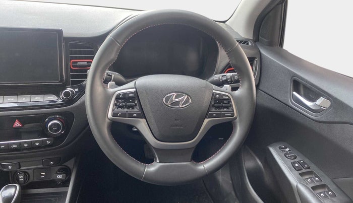 2021 Hyundai Verna SX (O) 1.0 TURBO DCT, Petrol, Automatic, 37,975 km, Steering Wheel Close Up