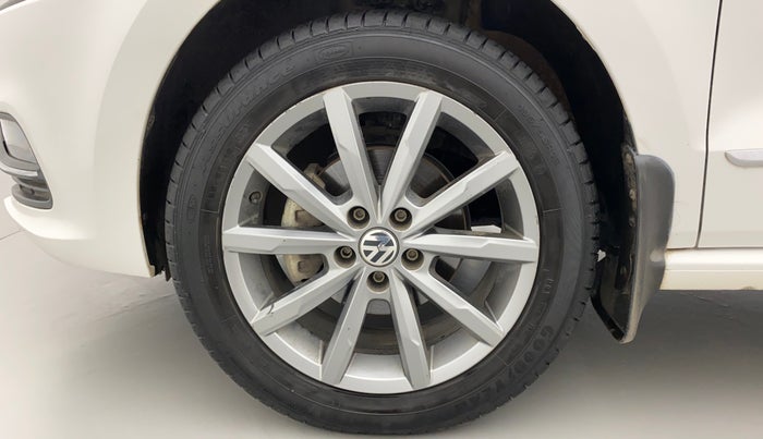 2019 Volkswagen Polo HIGHLINE PLUS 1.0, Petrol, Manual, 59,724 km, Left Front Wheel