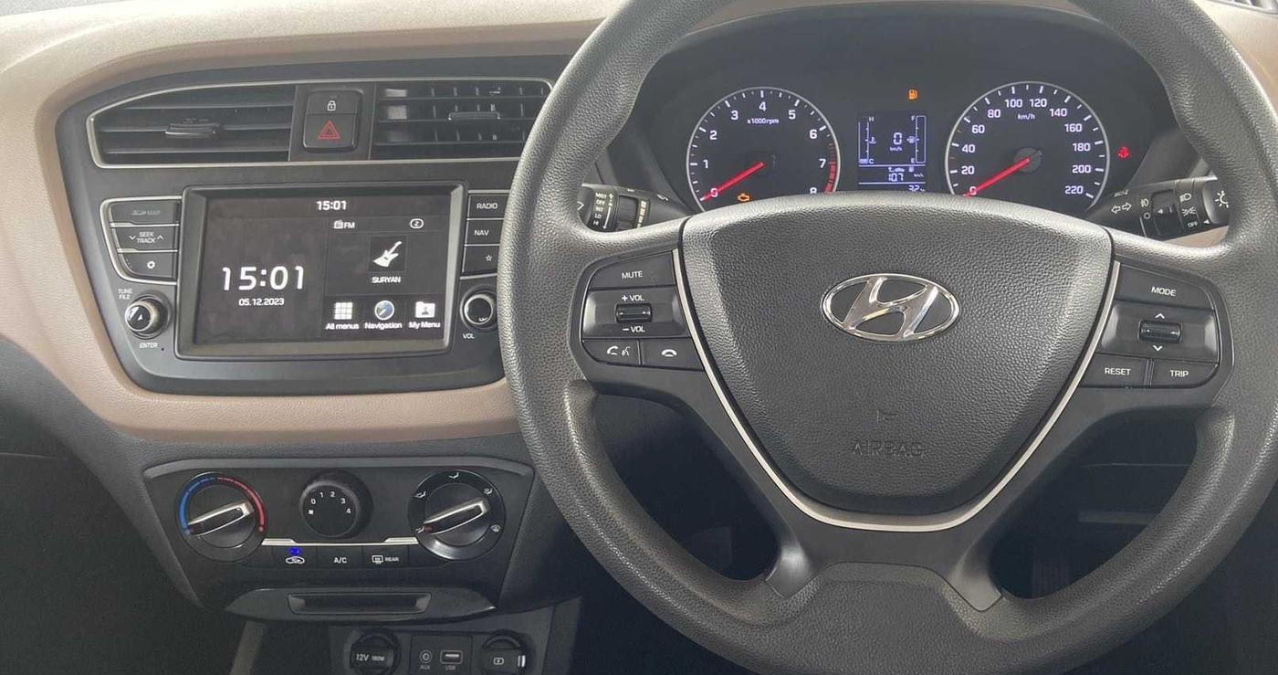 2020 Hyundai Elite i20 SPORTZ PLUS 1.2, Petrol, Manual, 32,837 km, Air Conditioner