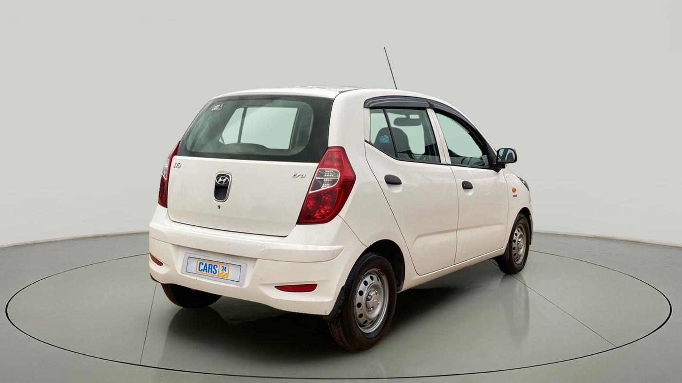 2016 Hyundai i10 ERA 1.1, Petrol, Manual, 10,055 km, Right Back Diagonal