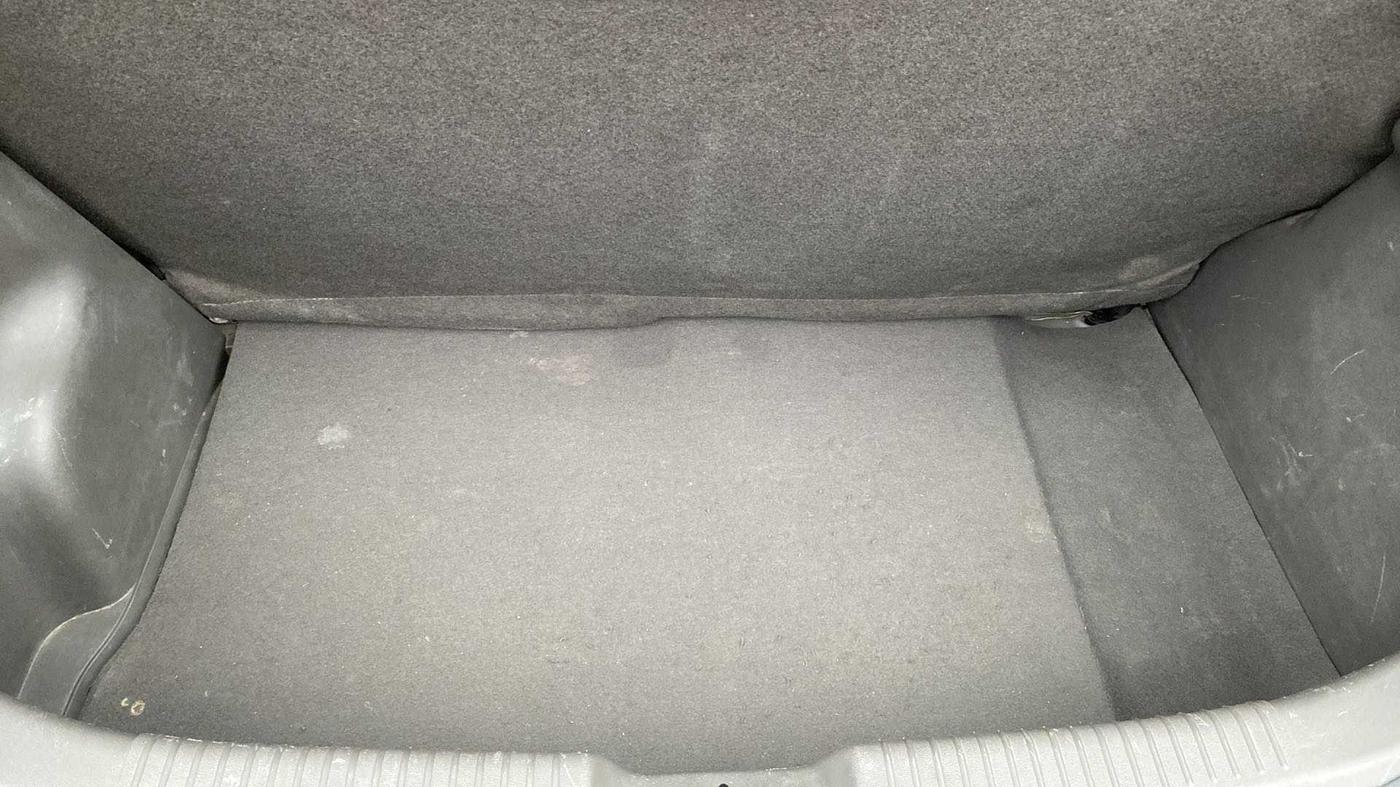 2016 Hyundai i10 ERA 1.1, Petrol, Manual, 10,055 km, Boot Inside