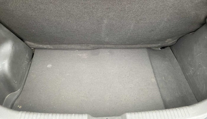 2016 Hyundai i10 ERA 1.1, Petrol, Manual, 10,055 km, Boot Inside