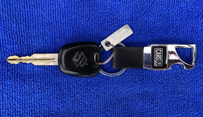 2016 Maruti Alto 800 LXI, CNG, Manual, 55,464 km, Key Close Up