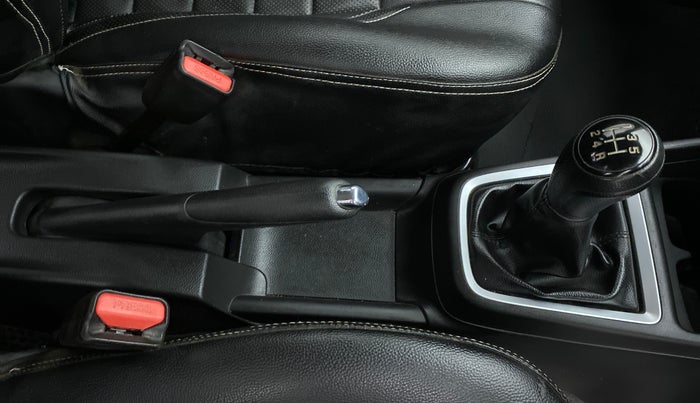 2019 Maruti Swift VXI D, Petrol, Manual, 37,731 km, Gear Lever