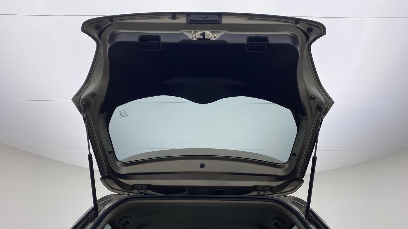 2019 Maruti Swift VXI D, Petrol, Manual, 37,731 km, Boot Door Open