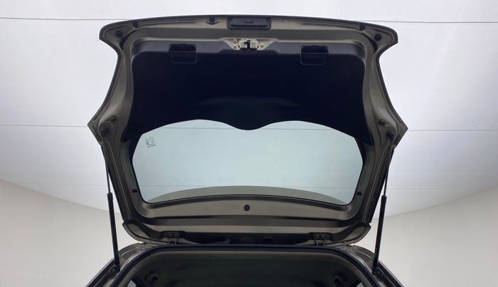 2019 Maruti Swift VXI D, Petrol, Manual, 37,731 km, Boot Door Open