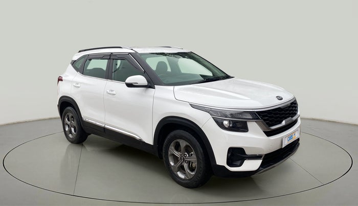 2020 KIA SELTOS HTK PLUS 1.5, Petrol, Manual, 26,347 km, Right Front Diagonal