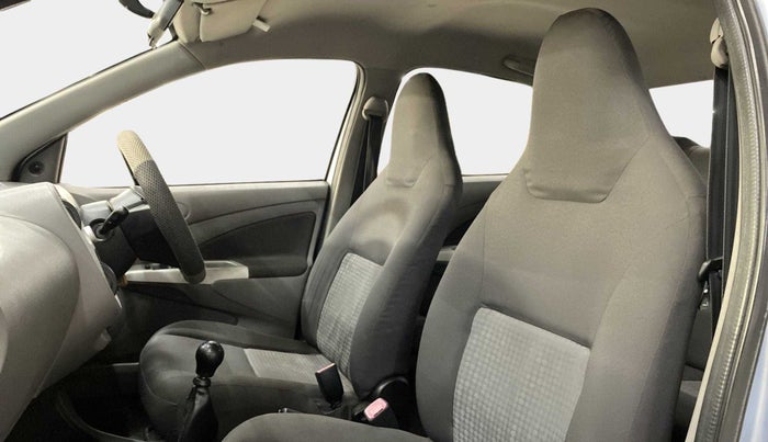 2011 Toyota Etios V, Petrol, Manual, 59,788 km, Right Side Front Door Cabin
