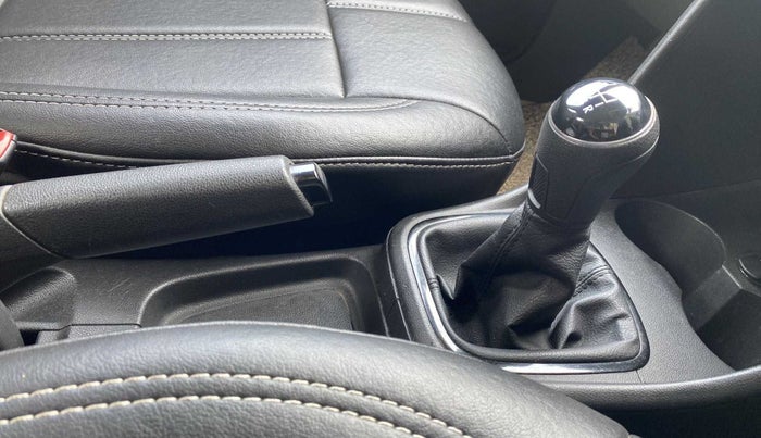2018 Volkswagen Ameo COMFORTLINE 1.0L, Petrol, Manual, 39,694 km, Gear Lever