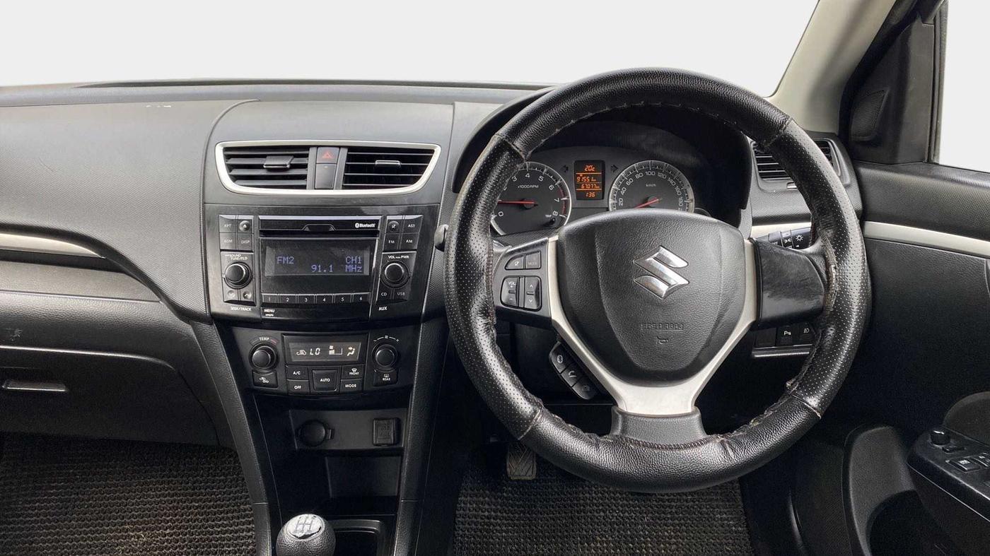 2016 Maruti Swift ZXI, Petrol, Manual, 67,036 km, Steering Wheel Close Up