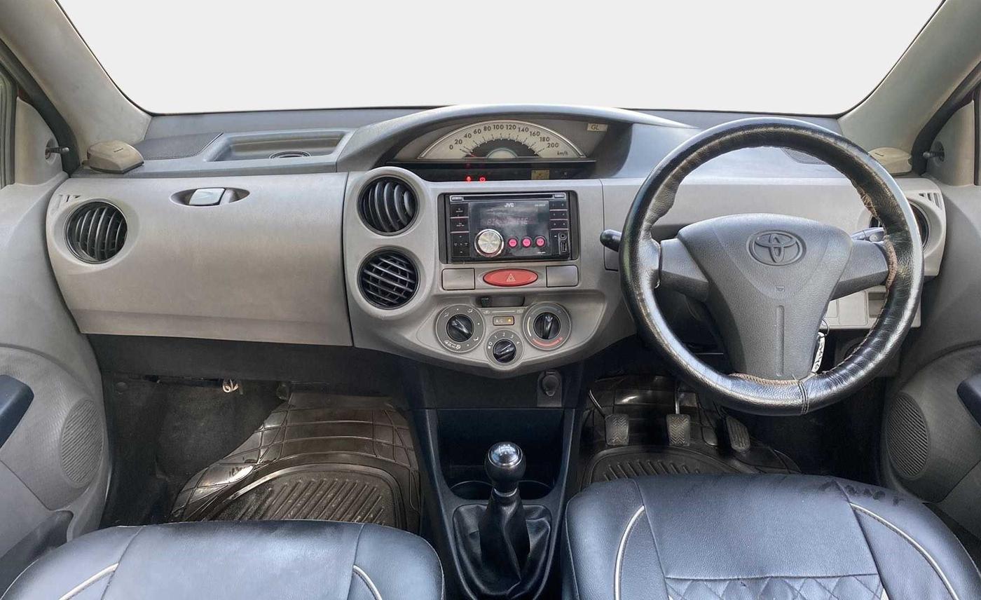 2011 Toyota Etios G, Petrol, Manual, 81,852 km, Dashboard
