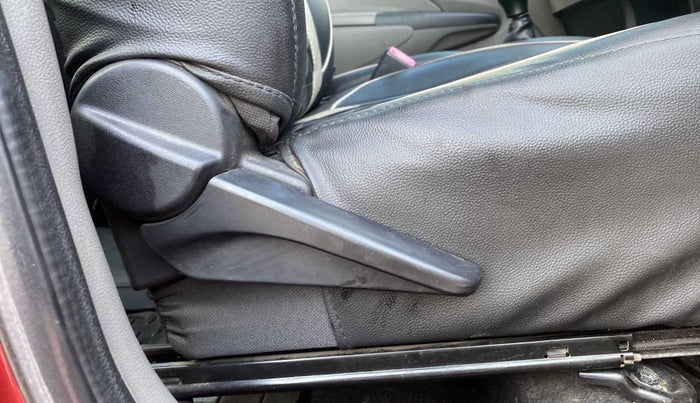 2011 Toyota Etios G, Petrol, Manual, 81,852 km, Driver Side Adjustment Panel