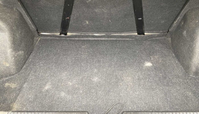2018 Maruti Dzire VXI, Petrol, Manual, 60,235 km, Boot Inside