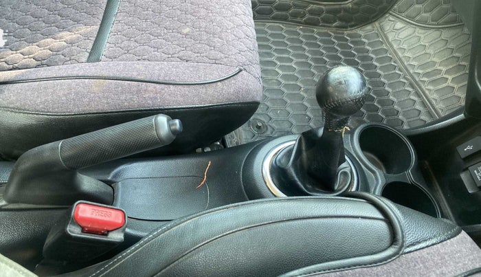 2019 Honda BR-V 1.5L I-VTEC VX, Petrol, Manual, 57,346 km, Gear Lever