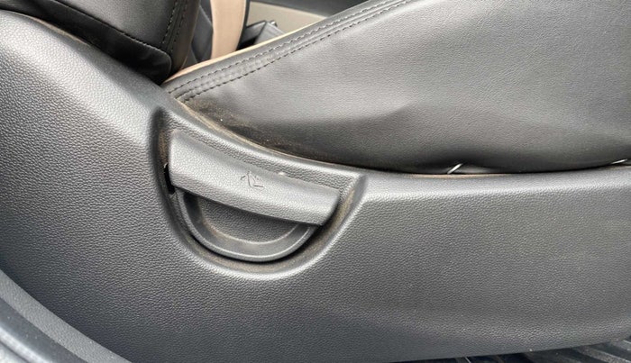 2019 Hyundai Xcent S 1.2, Petrol, Manual, 13,900 km, Driver Side Adjustment Panel