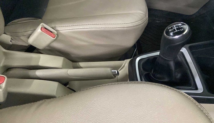 2017 Maruti Dzire VXI, Petrol, Manual, 19,537 km, Gear Lever