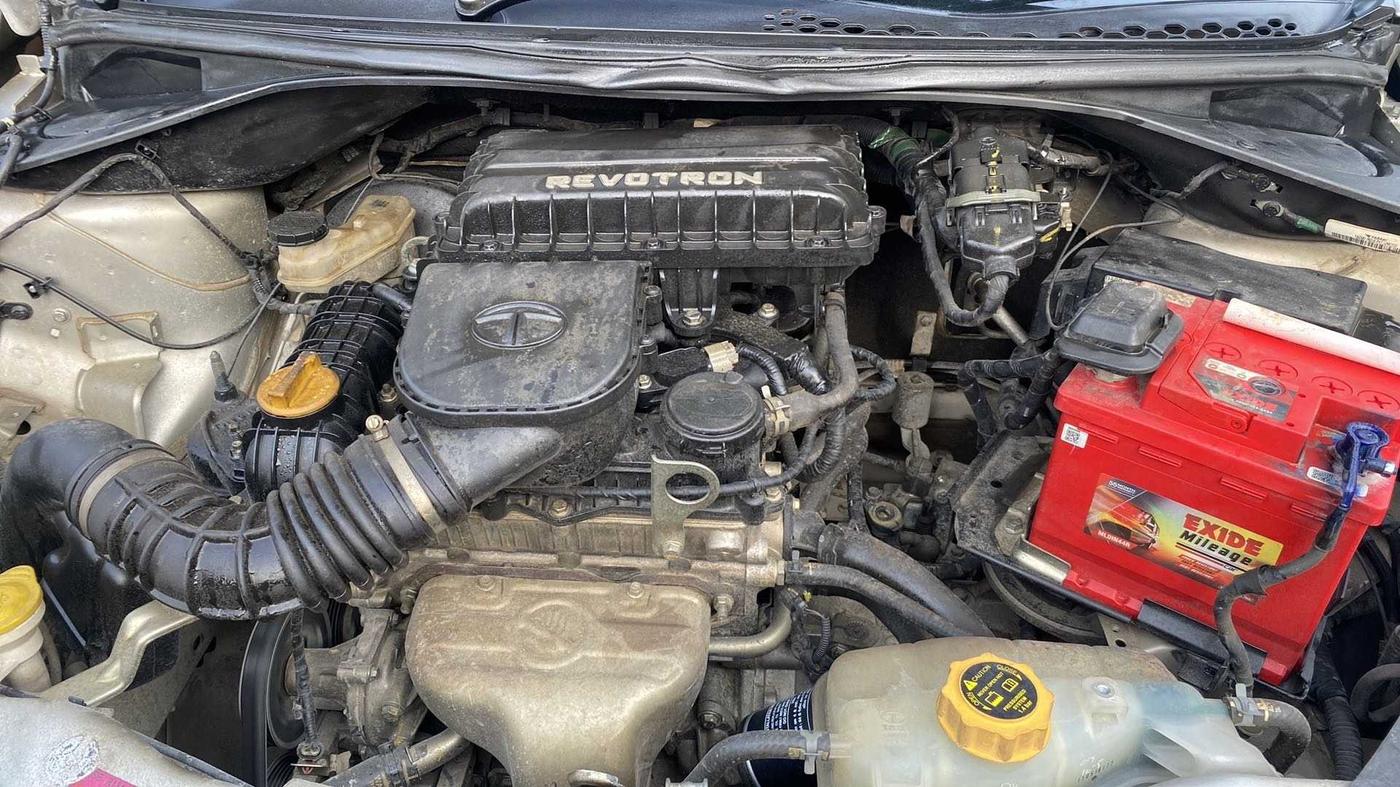 2018 Tata Tiago XT PETROL, Petrol, Manual, 61,477 km, Open Bonet