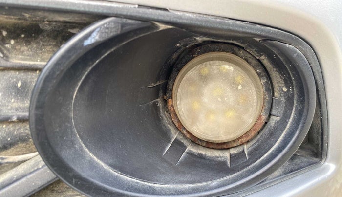 2018 Tata Tiago XT PETROL, Petrol, Manual, 61,477 km, Left fog light - Not working