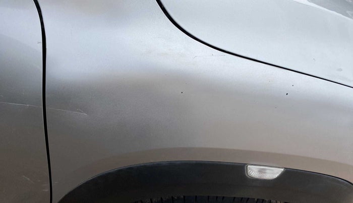 2016 Renault Kwid RXT 1.0 (O), Petrol, Manual, 56,143 km, Right fender - Slightly dented