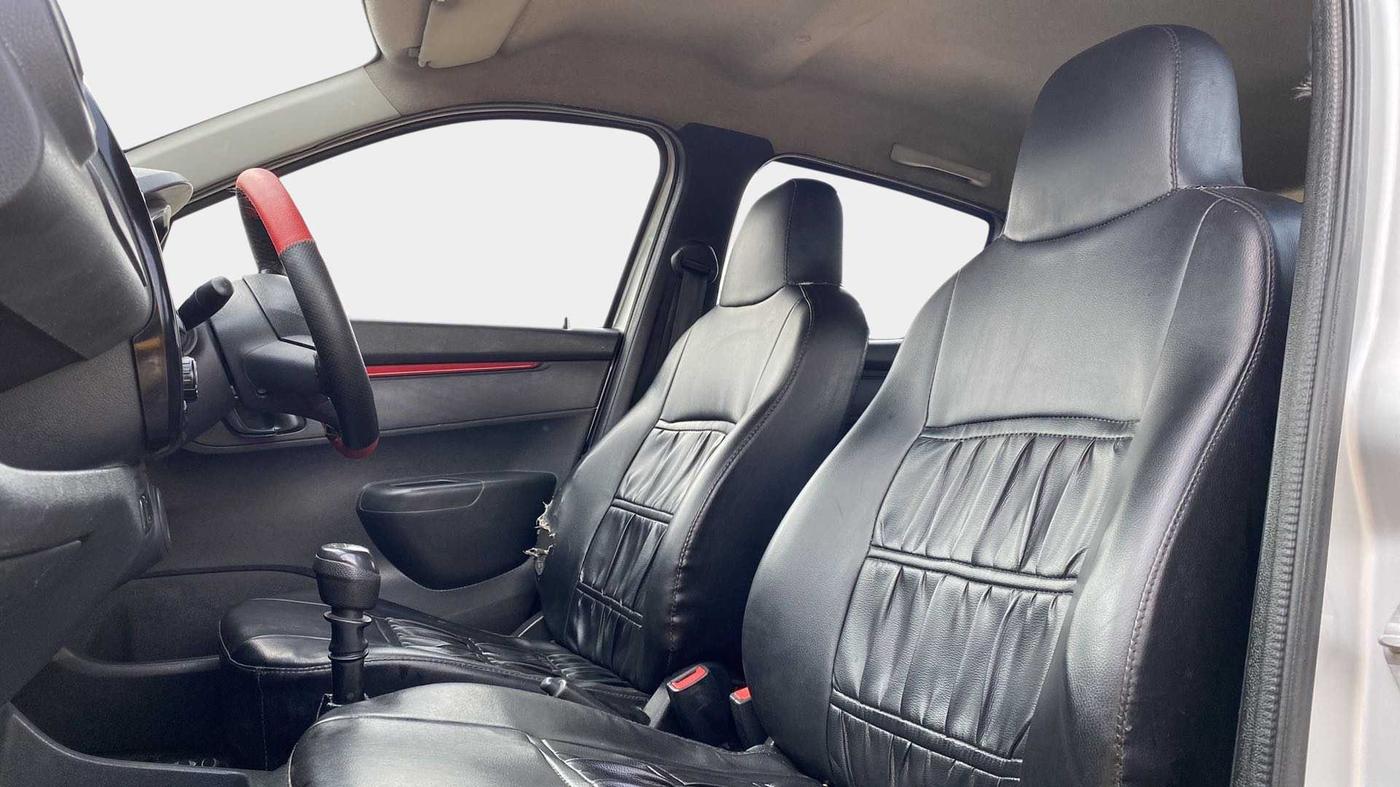 2016 Renault Kwid RXT 1.0 (O), Petrol, Manual, 56,143 km, Right Side Front Door Cabin
