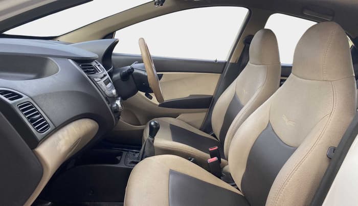 2013 Hyundai Eon MAGNA +, Petrol, Manual, 65,165 km, Right Side Front Door Cabin