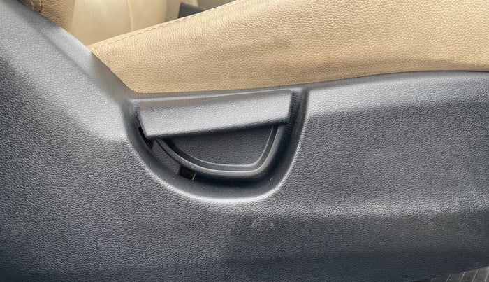 2019 Hyundai NEW SANTRO SPORTZ MT, Petrol, Manual, 25,596 km, Driver Side Adjustment Panel