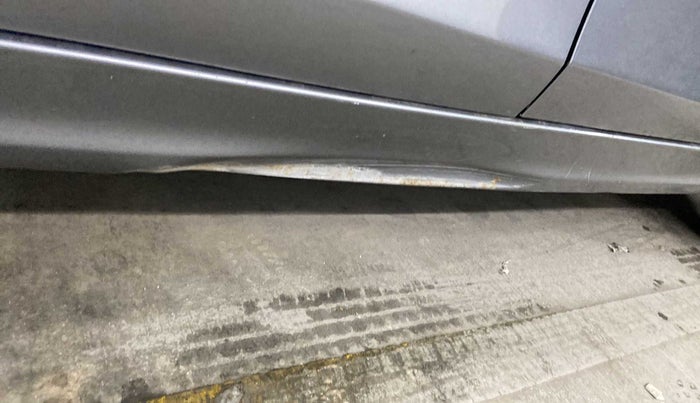 2019 Tata Tiago XZ PETROL, Petrol, Manual, 32,435 km, Right running board - Slightly dented