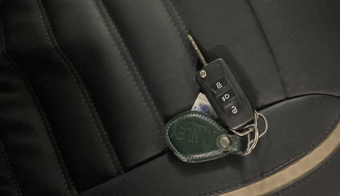2019 Tata Tiago XZ PETROL, Petrol, Manual, 32,435 km, Key Close Up