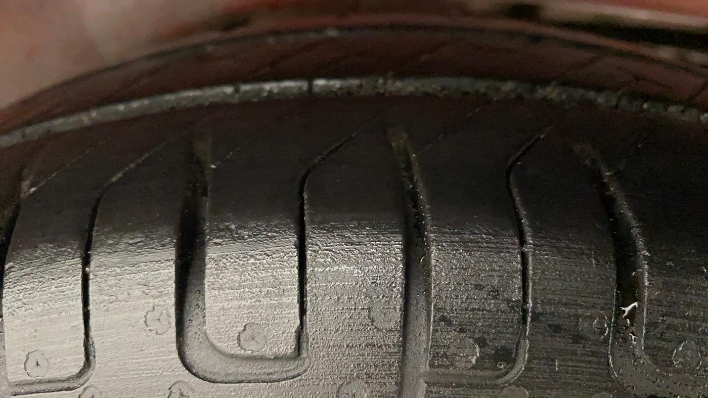 2010 Maruti A Star VXI, Petrol, Manual, 63,160 km, Left Rear Tyre Tread