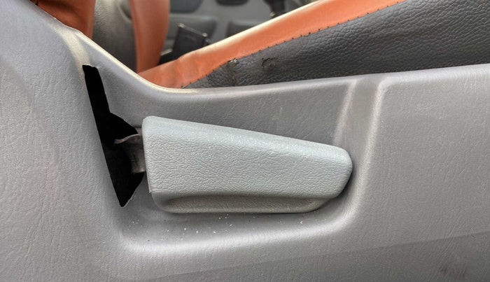 2013 Maruti Alto K10 VXI, Petrol, Manual, 86,187 km, Driver Side Adjustment Panel