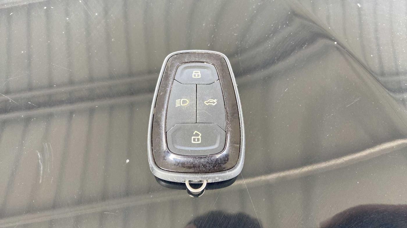 2022 Tata ALTROZ XZ PLUS I-TURBO PETROL DARK EDITION, Petrol, Manual, 20,146 km, Key Close Up