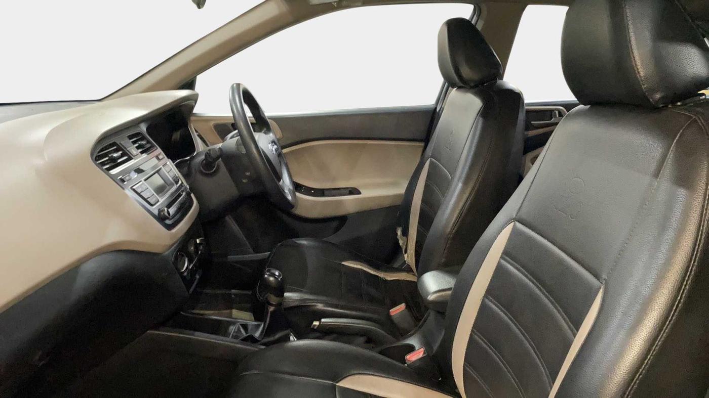2016 Hyundai Elite i20 MAGNA 1.2, Petrol, Manual, 49,914 km, Right Side Front Door Cabin