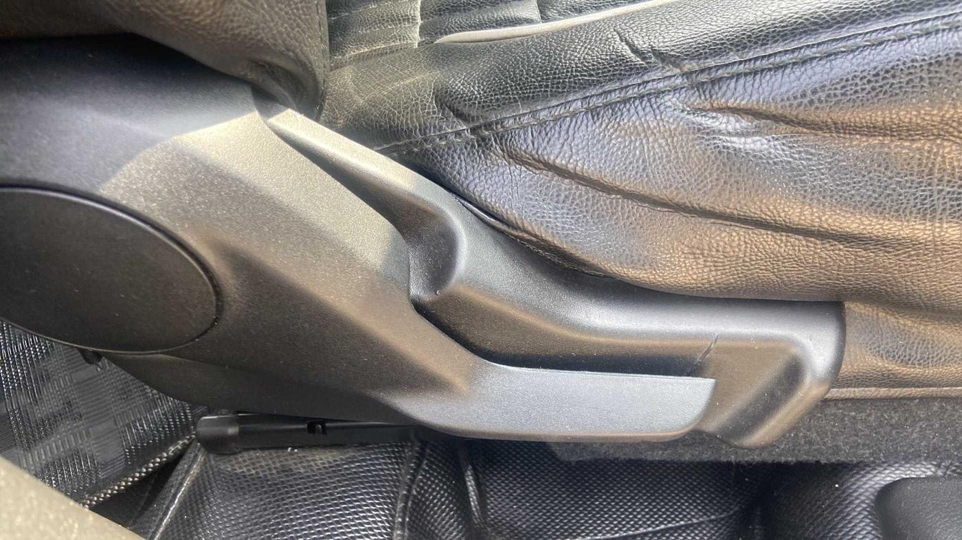 2020 Maruti Baleno DELTA PETROL 1.2, Petrol, Manual, 16,886 km, Driver Side Adjustment Panel