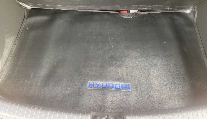 2018 Hyundai Grand i10 SPORTZ 1.2 KAPPA VTVT, Petrol, Manual, 18,417 km, Boot Inside