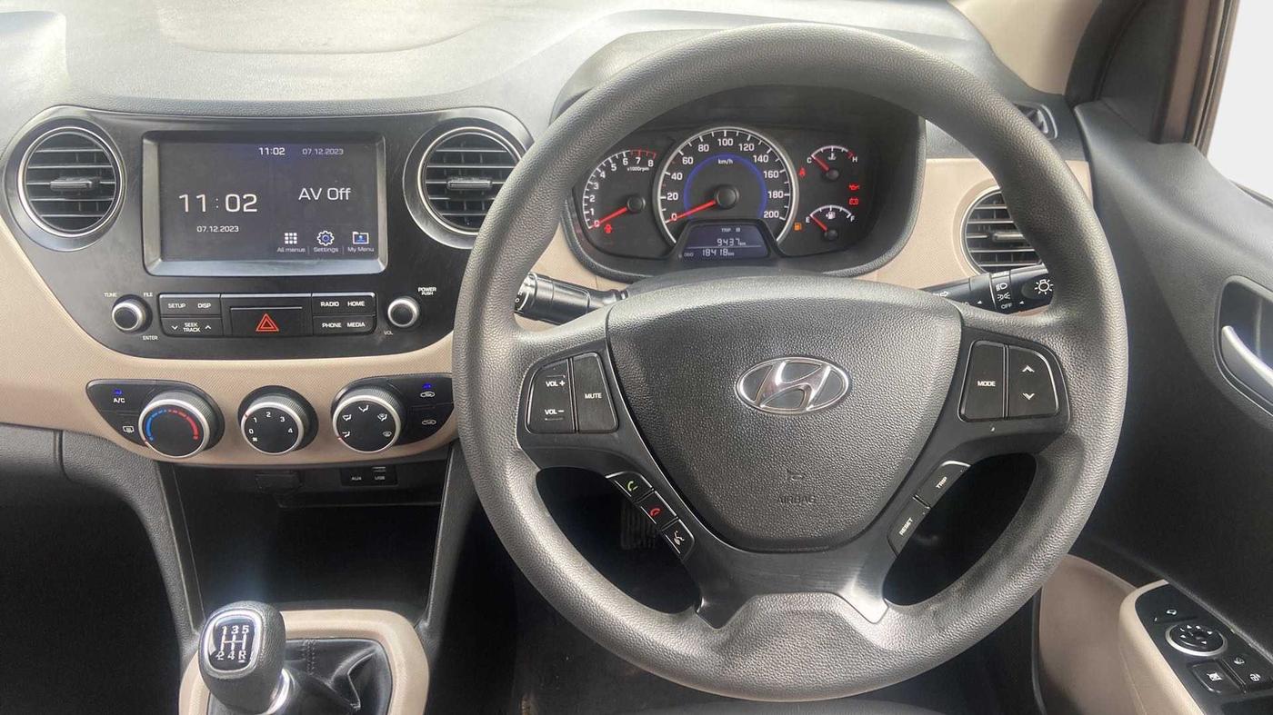 2018 Hyundai Grand i10 SPORTZ 1.2 KAPPA VTVT, Petrol, Manual, 18,417 km, Steering Wheel Close Up