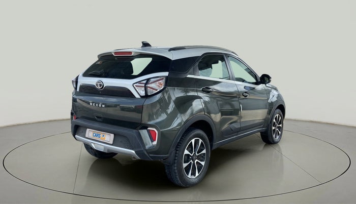 2020 Tata NEXON XZA PLUS (O) DIESEL DUAL TONE, Diesel, Automatic, 37,694 km, Right Back Diagonal