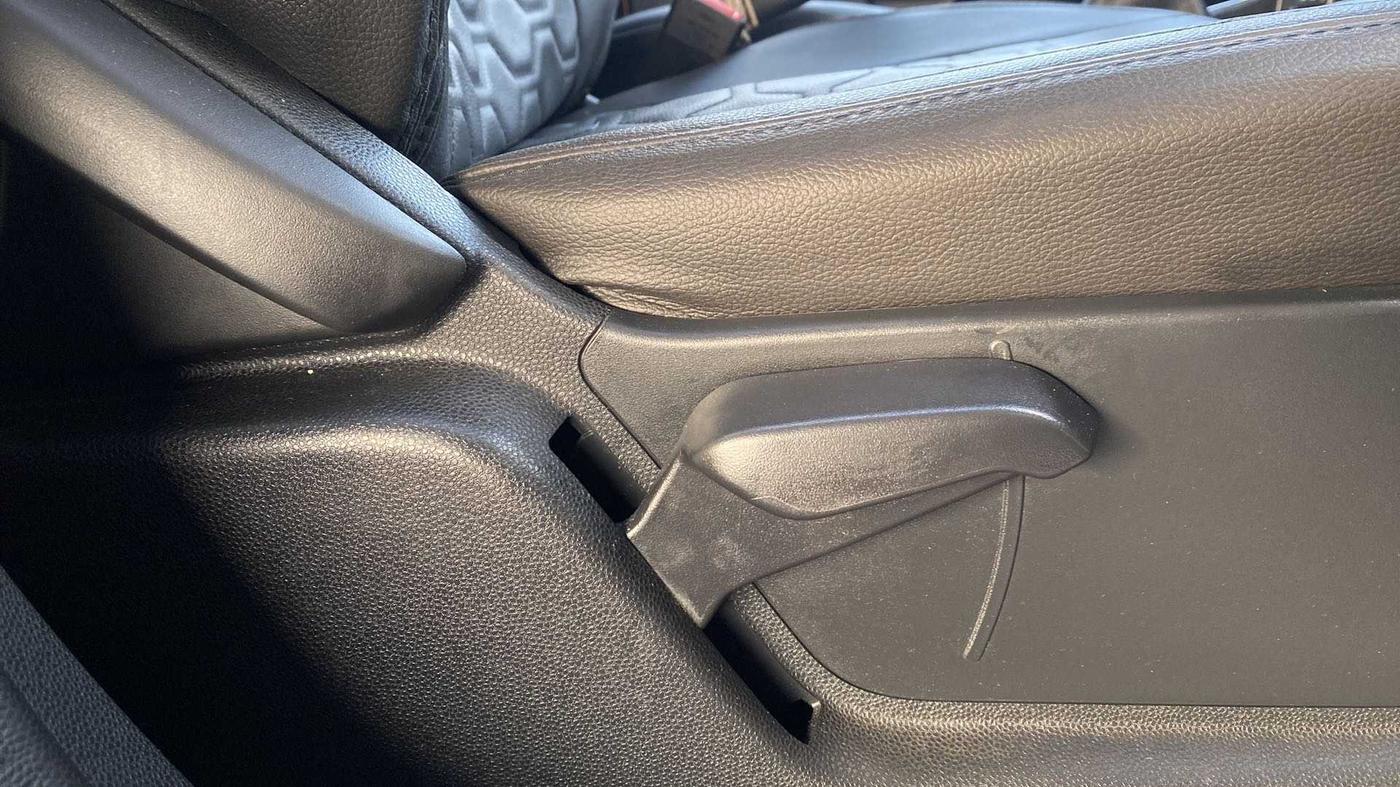 2018 Ford Ecosport TITANIUM 1.5L PETROL, Petrol, Manual, 28,915 km, Driver Side Adjustment Panel