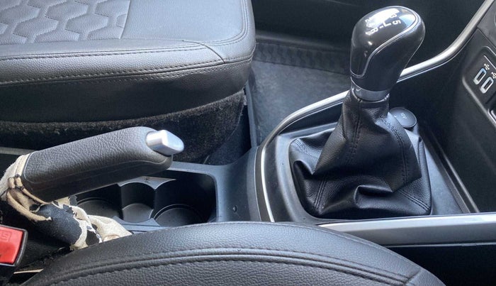 2018 Ford Ecosport TITANIUM 1.5L PETROL, Petrol, Manual, 28,915 km, Gear Lever