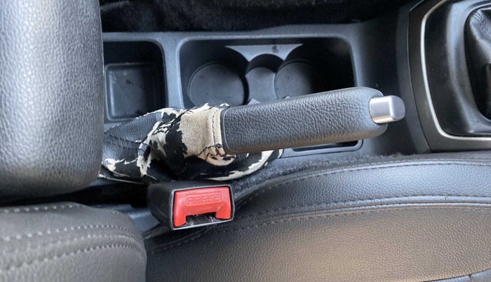 2018 Ford Ecosport TITANIUM 1.5L PETROL, Petrol, Manual, 28,915 km, Gear lever - Boot cover slightly torn