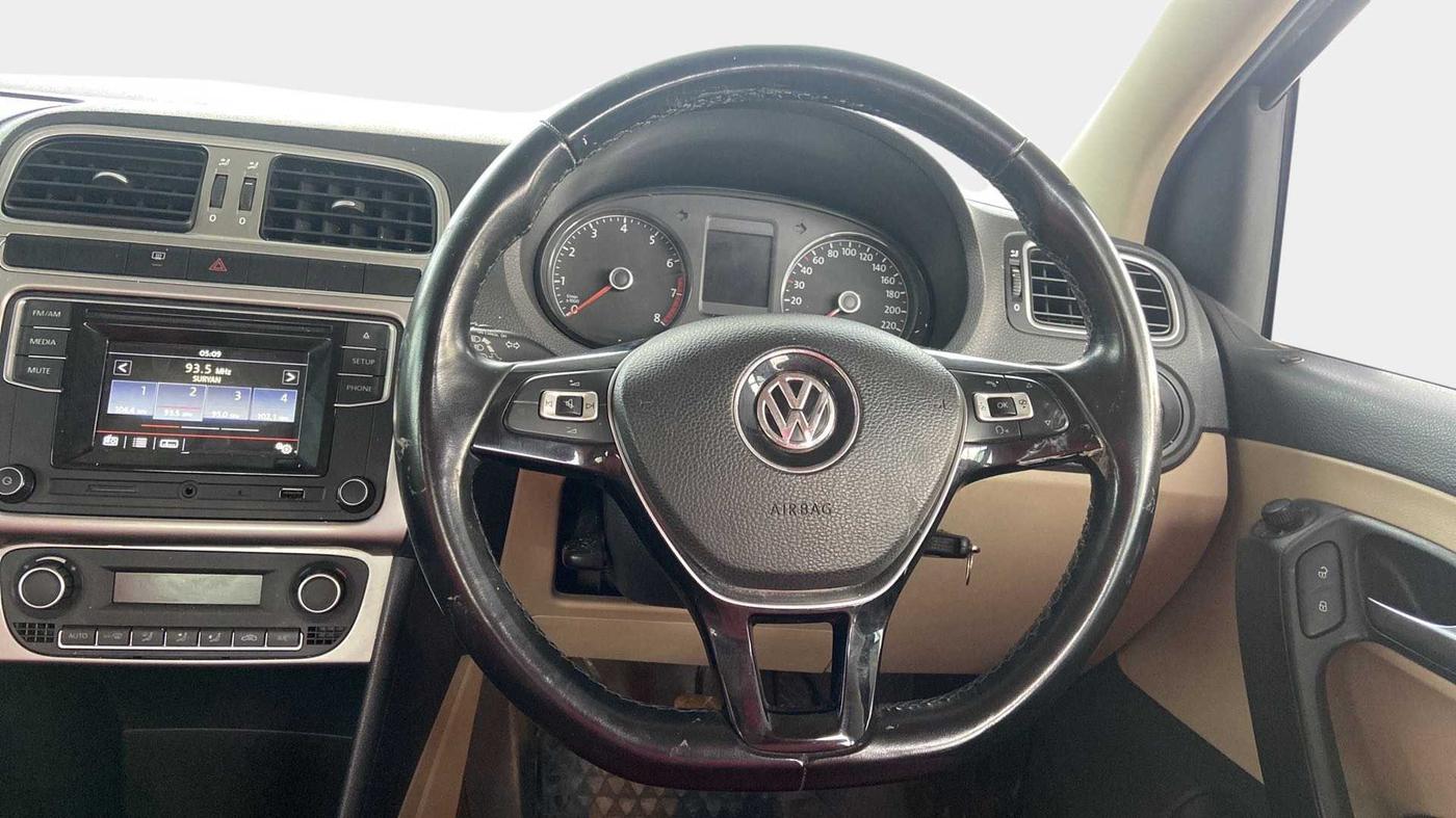 2017 Volkswagen Ameo HIGHLINE1.2L, Petrol, Manual, 27,385 km, Steering Wheel Close Up
