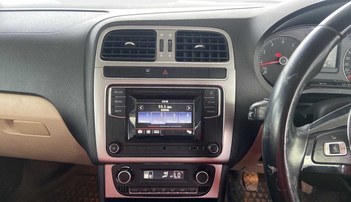 2017 Volkswagen Ameo HIGHLINE1.2L, Petrol, Manual, 27,385 km, Air Conditioner