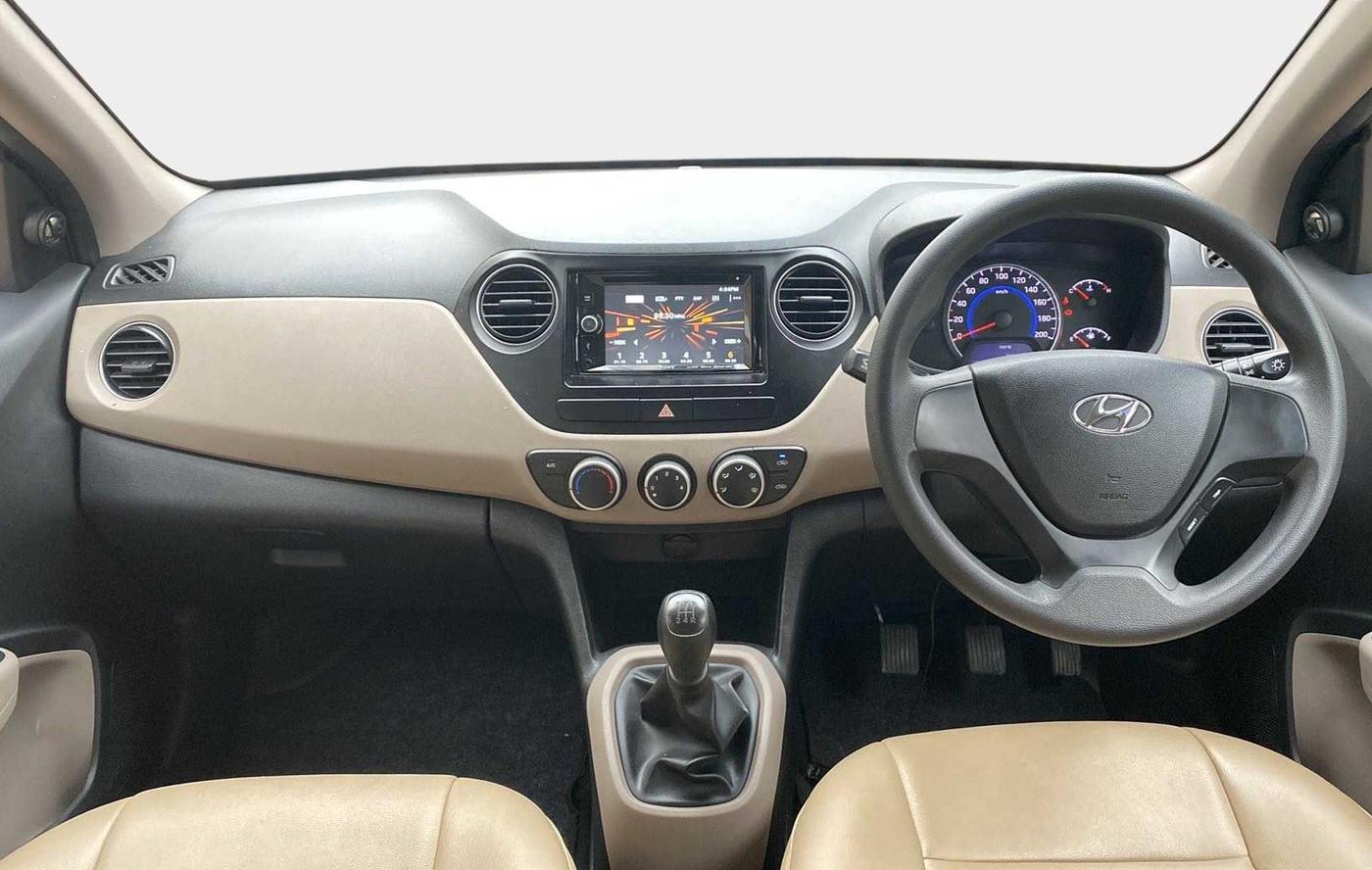 2017 Hyundai Grand i10 MAGNA 1.2 KAPPA VTVT, Petrol, Manual, 30,346 km, Dashboard
