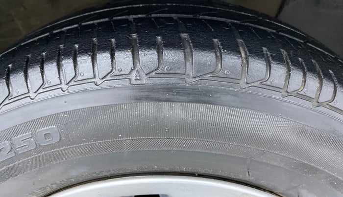 2018 Hyundai Elite i20 Magna Executive 1.2, Petrol, Manual, 37,950 km, Right Front Tyre Tread
