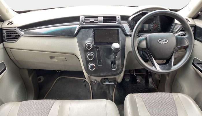 2017 Mahindra Kuv100 K4 6 STR, Petrol, Manual, 62,711 km, Dashboard
