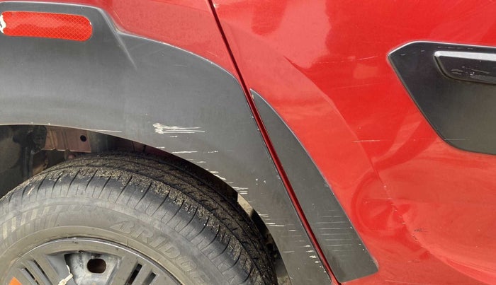 2017 Mahindra Kuv100 K4 6 STR, Petrol, Manual, 62,711 km, Right quarter panel - Slightly dented